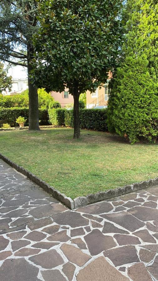 Vesna Apartment Desenzano del Garda Eksteriør billede